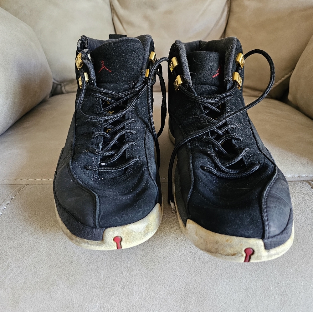 Nike Air Jordan 12 Reverse Taxi  Basketball‎ black sneakers Sz 9.5 - Picture 3 of 11